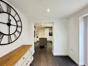 Photo 16- click for photo gallery